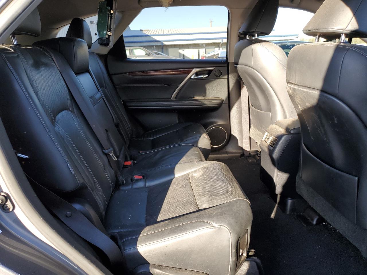 2018 Lexus RX - Image 12