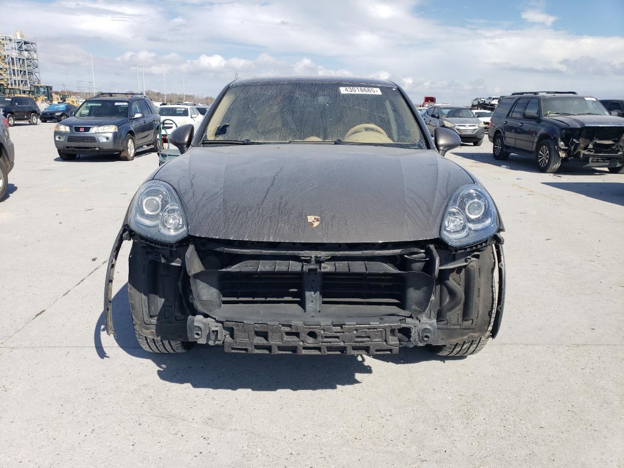 2016 Porsche Cayenne - Image 5