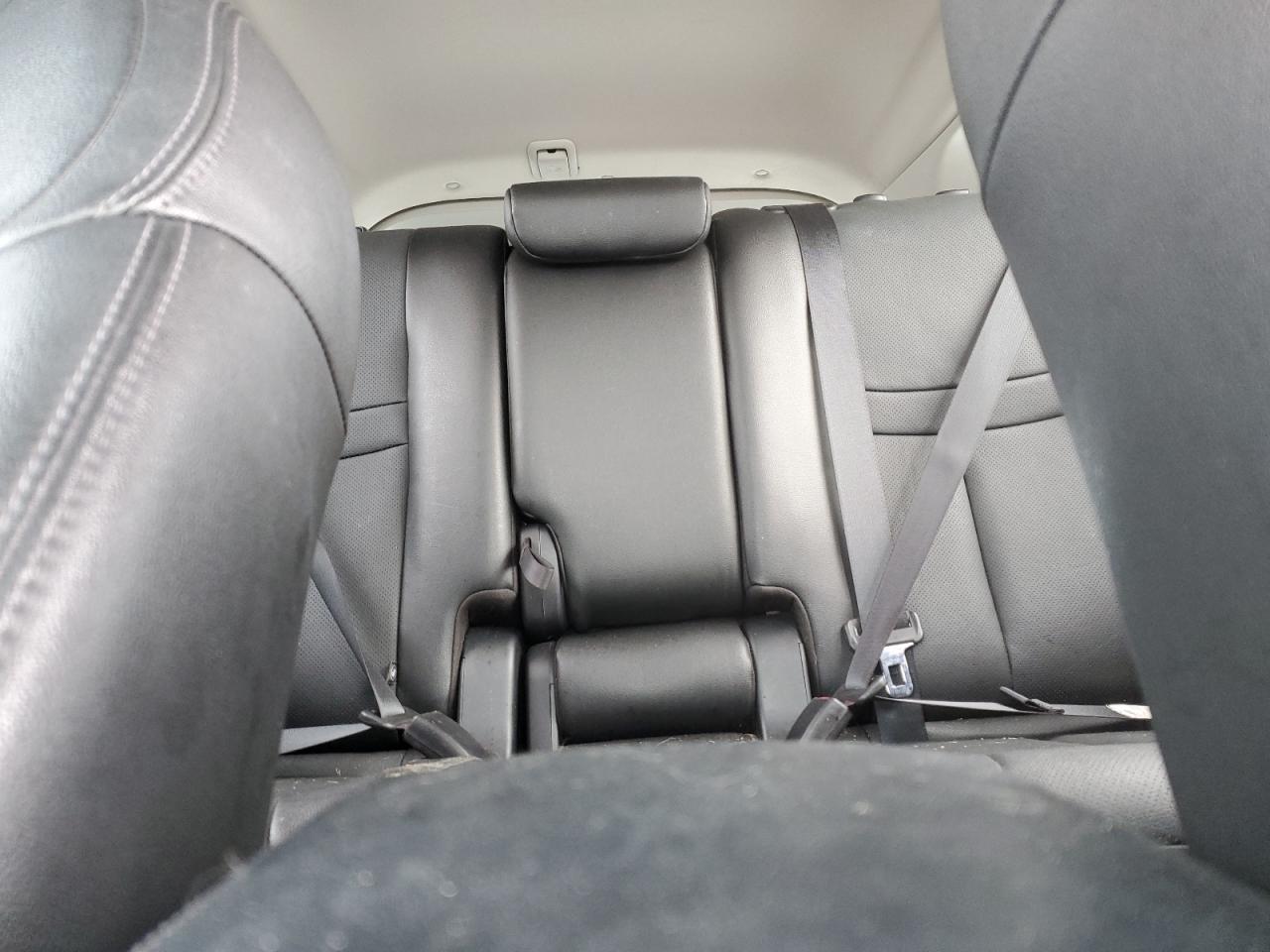 2016 Nissan Rogue - Image 10