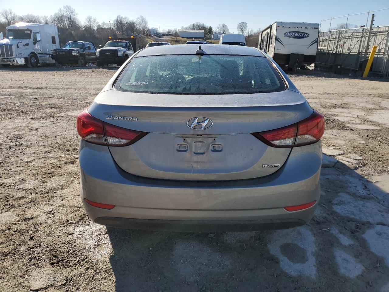 2015 Hyundai Elantra - Image 6