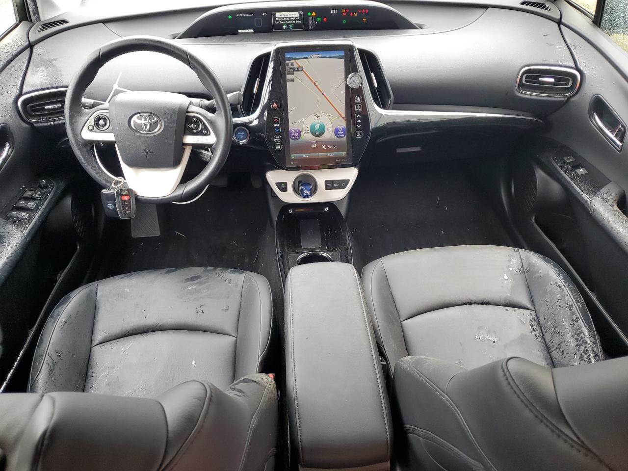 2017 Toyota Prius - Image 8