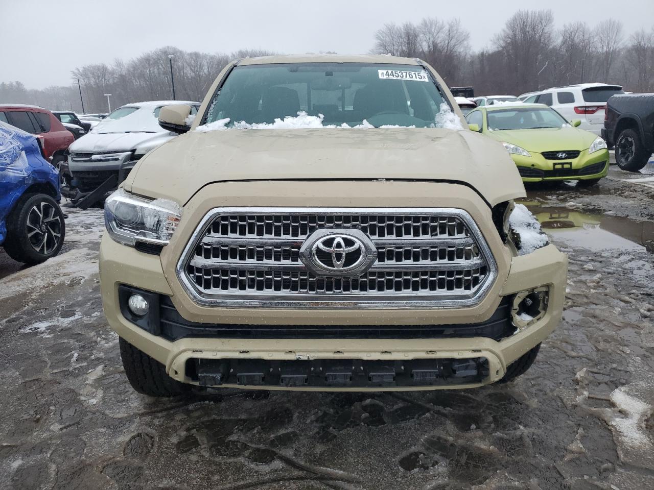 2016 Toyota Tacoma - Image 5
