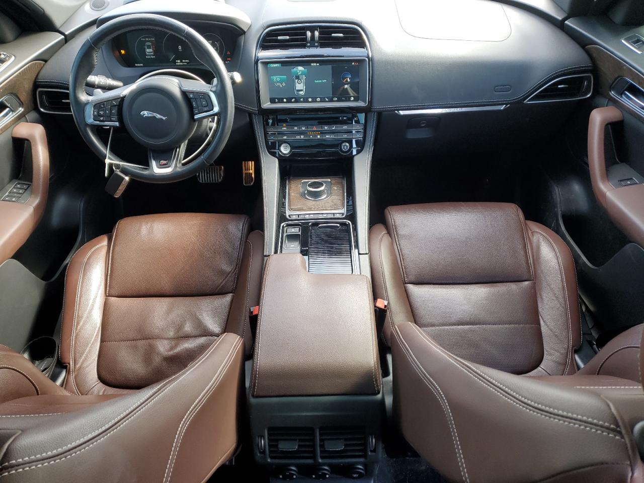2018 Jaguar F-Pace - Image 8
