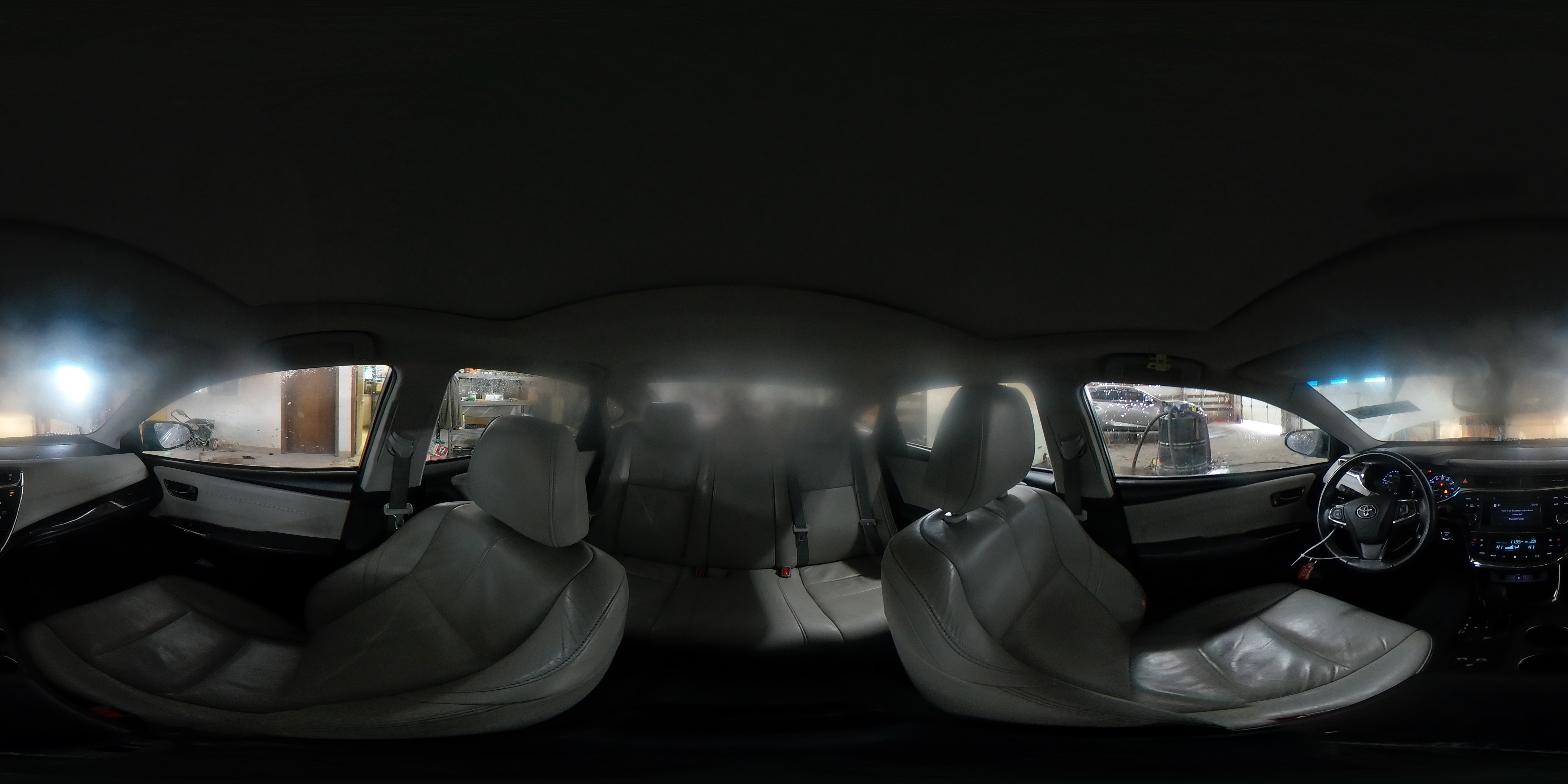 2014 Toyota Avalon - Image 14