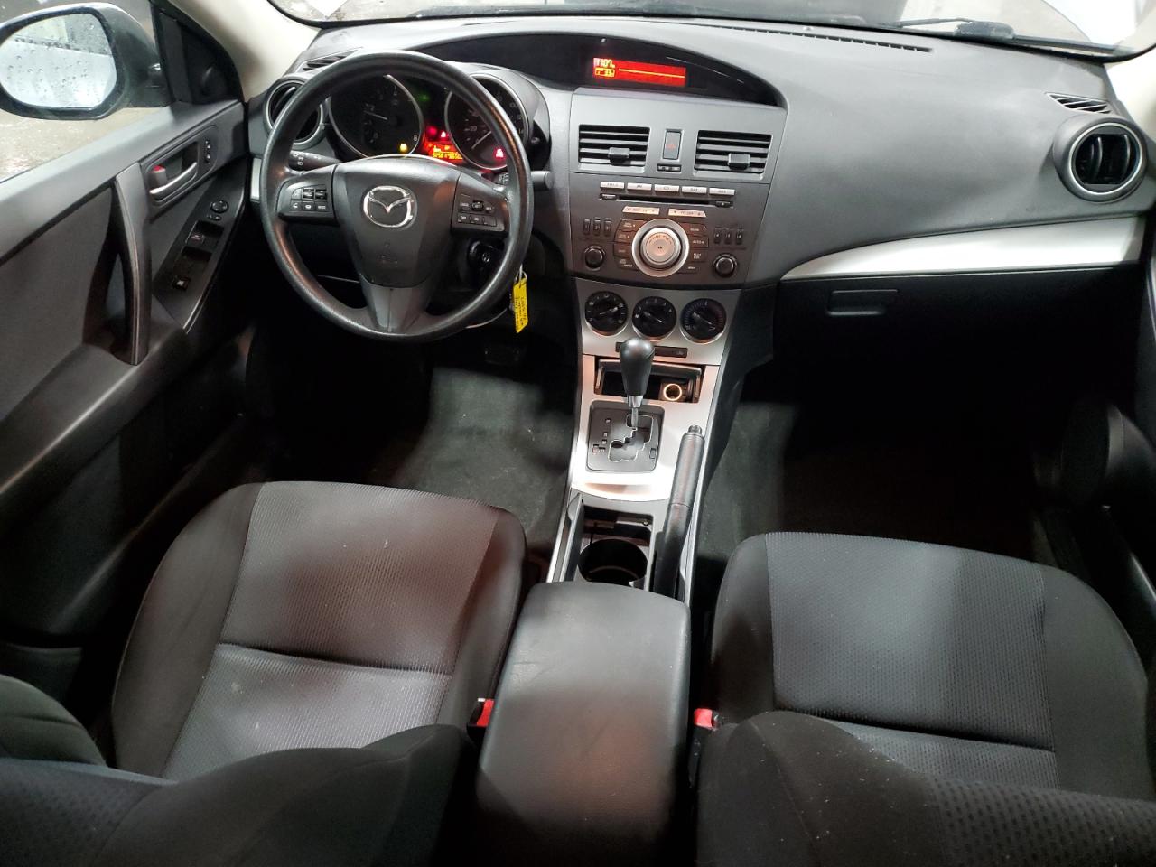 2010 Mazda 3 - Image 8
