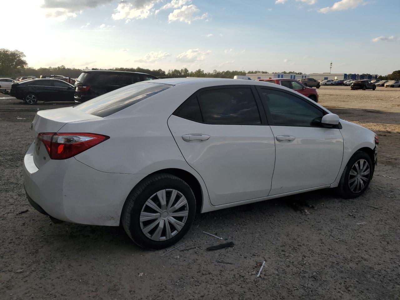 2015 Toyota Corolla - Image 3