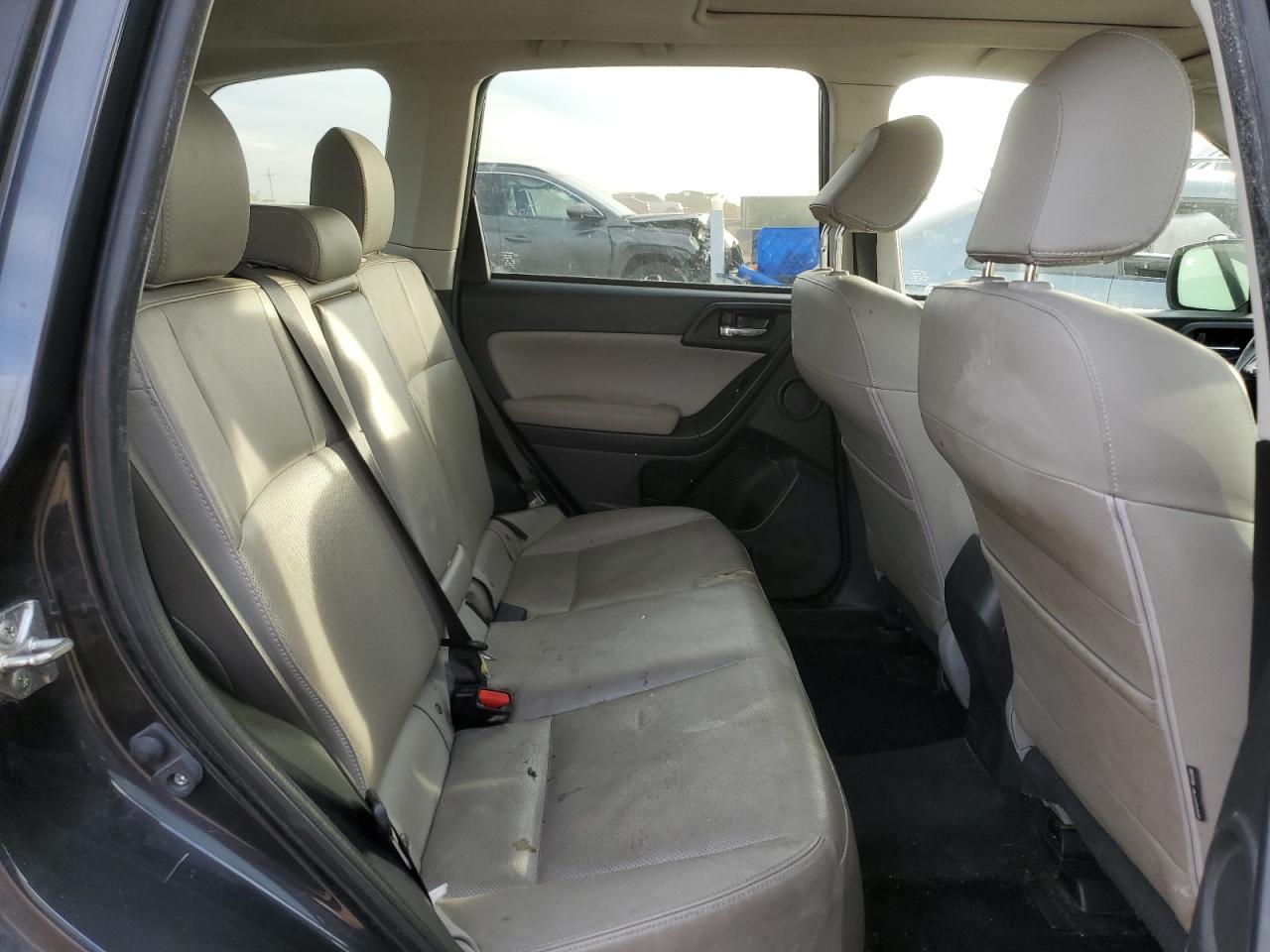 2015 Subaru Forester - Image 11