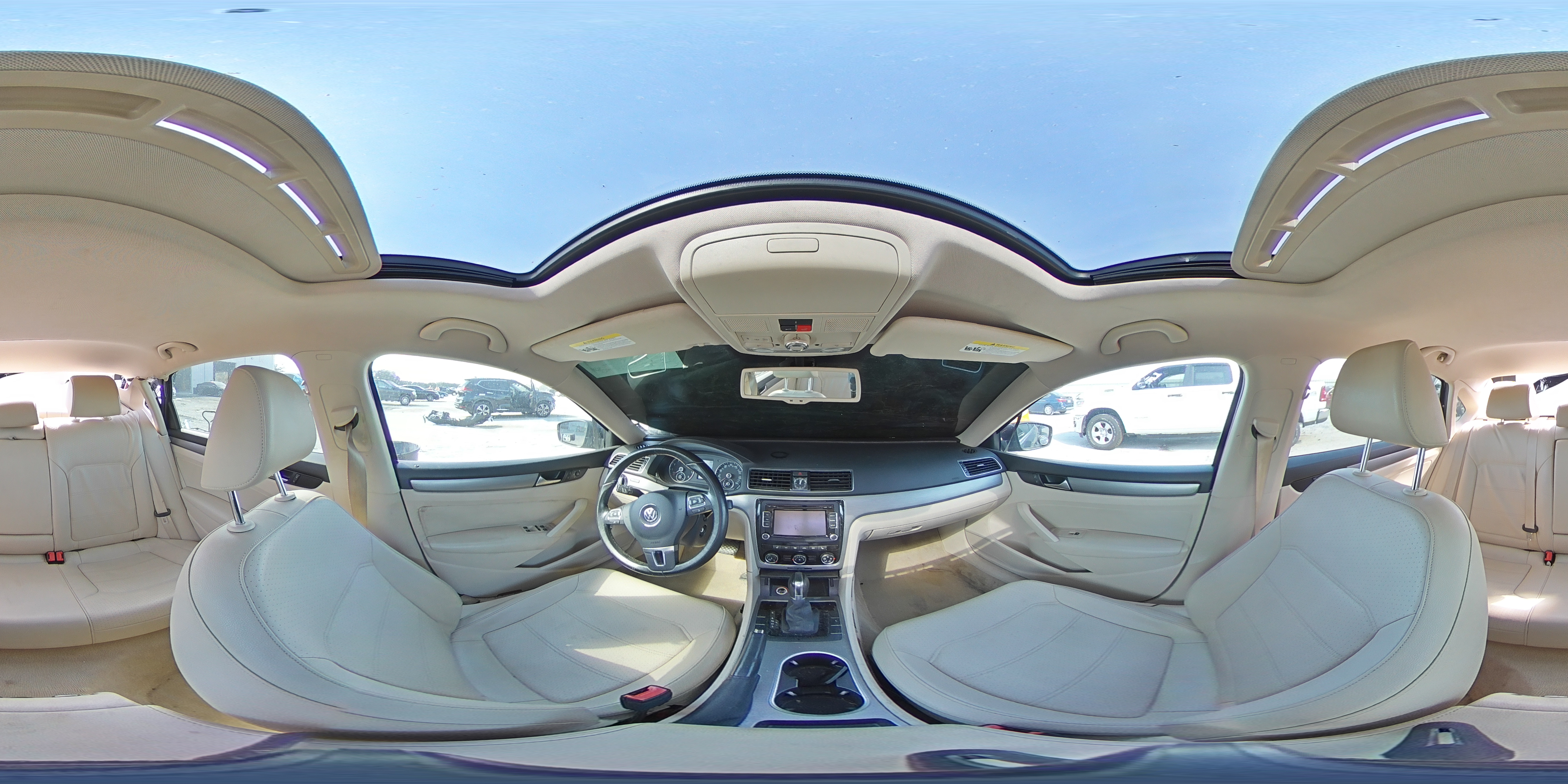 2014 Volkswagen Passat - Image 13