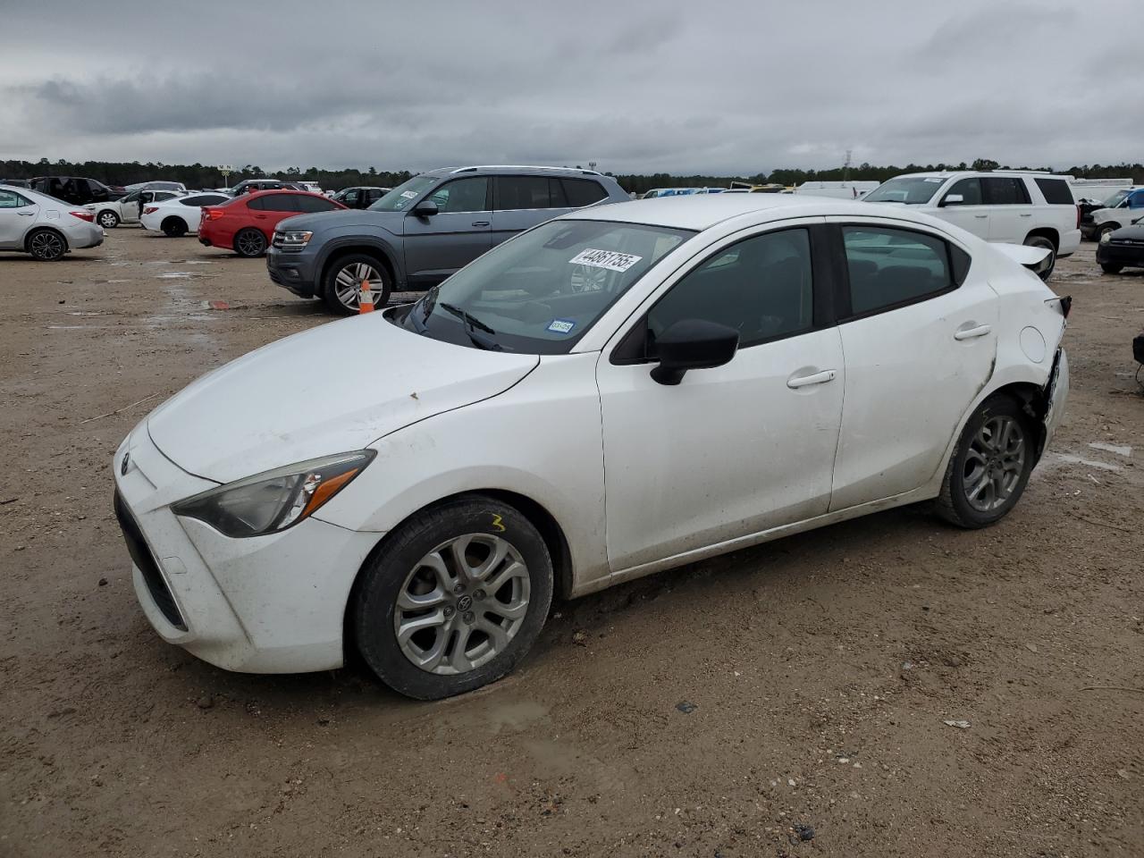 2017 Toyota Yaris - Image 1