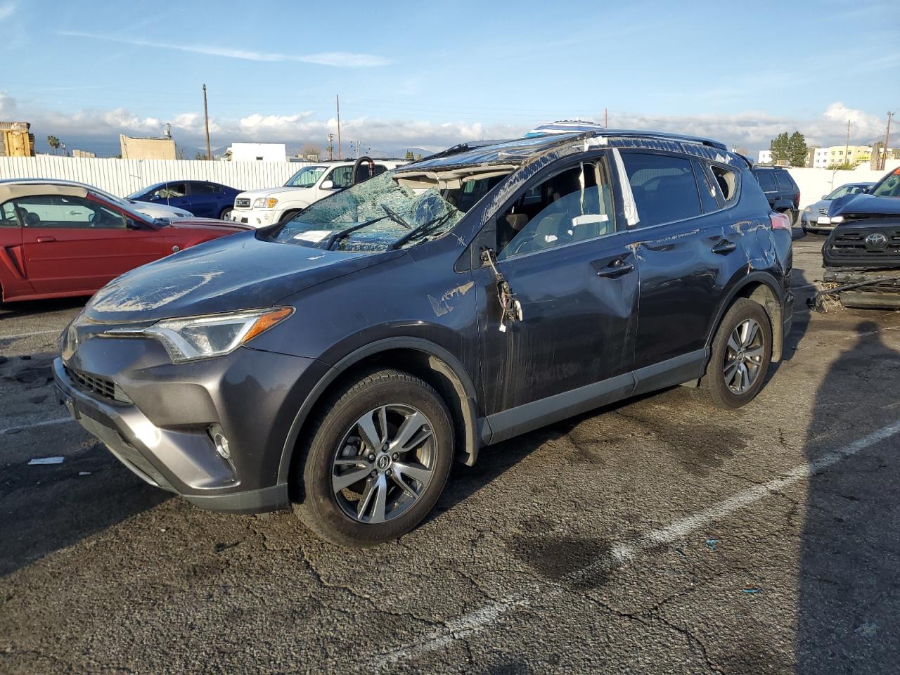 2018 Toyota RAV 4 - Image 1