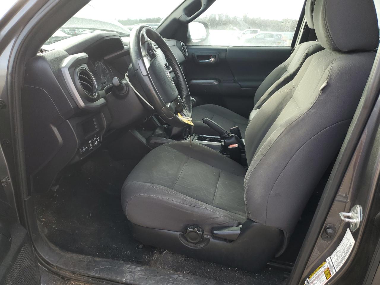 2017 Toyota Tacoma - Image 7