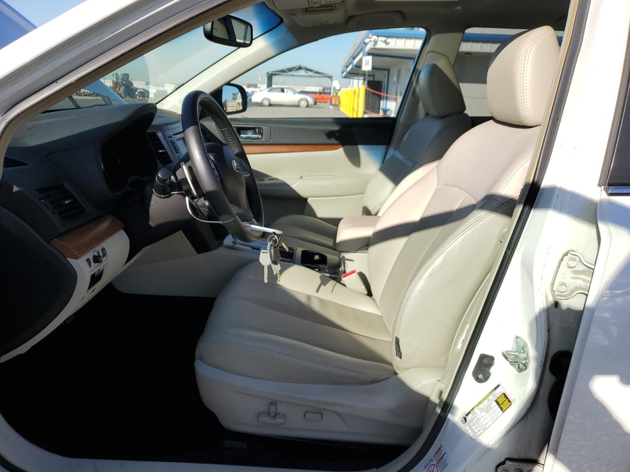2013 Subaru Outback - Image 7
