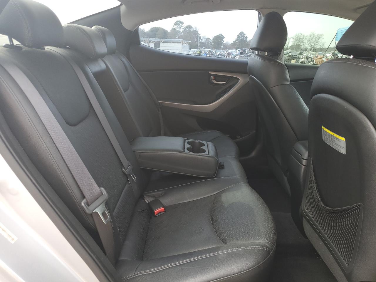 2012 Hyundai Elantra - Image 10