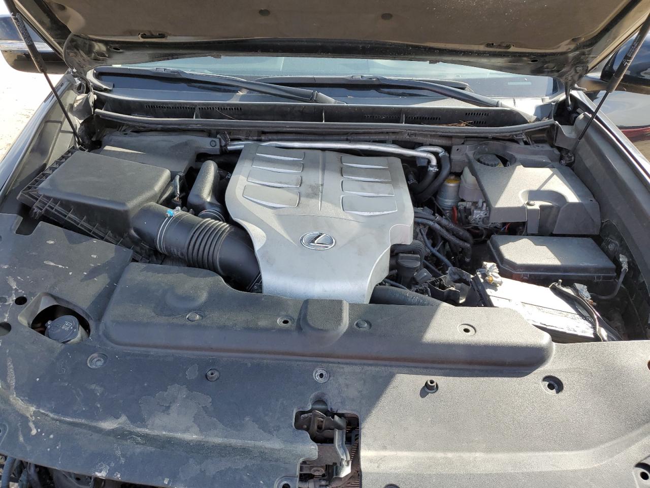 2015 Lexus GX - Image 12