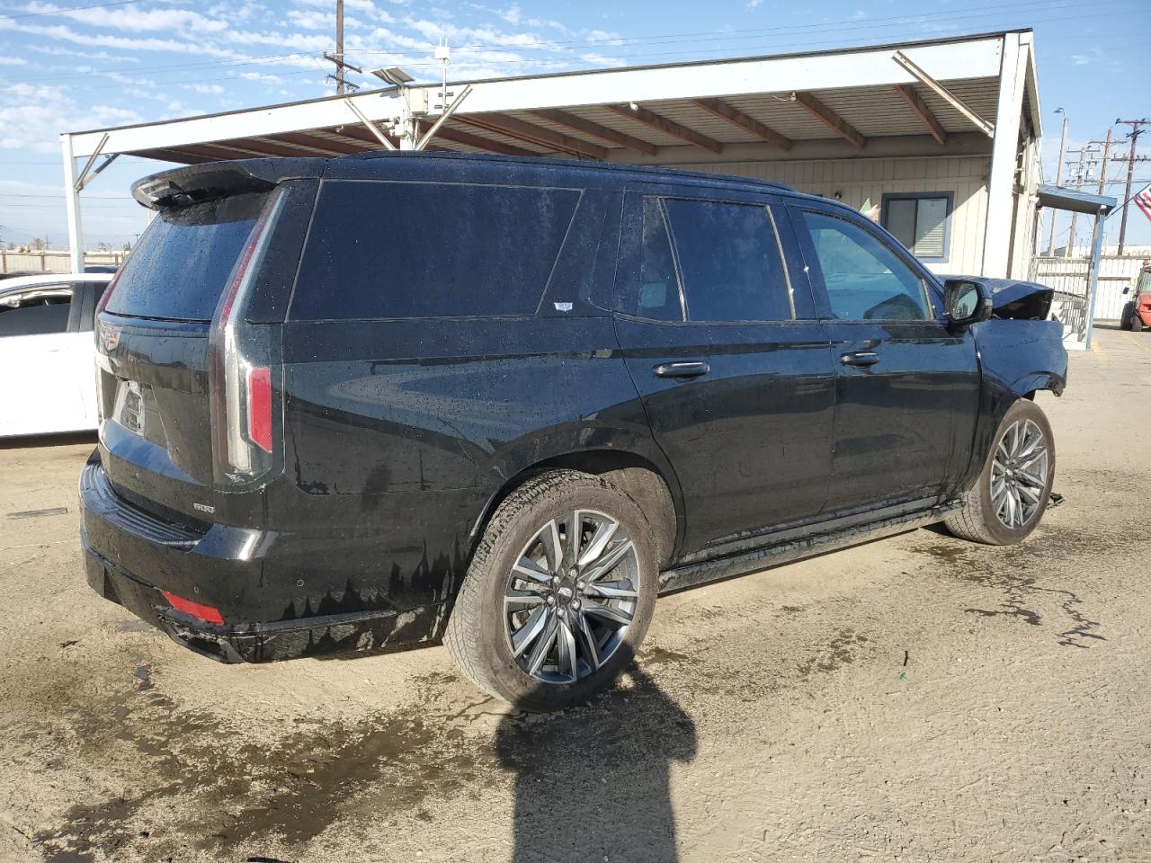 2022 Cadillac Escalade - Image 3