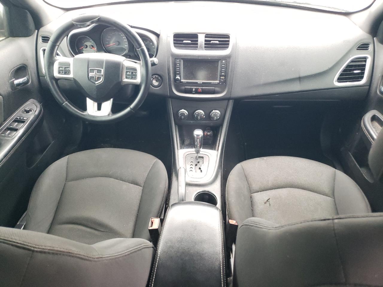 2012 Dodge Avenger - Image 8