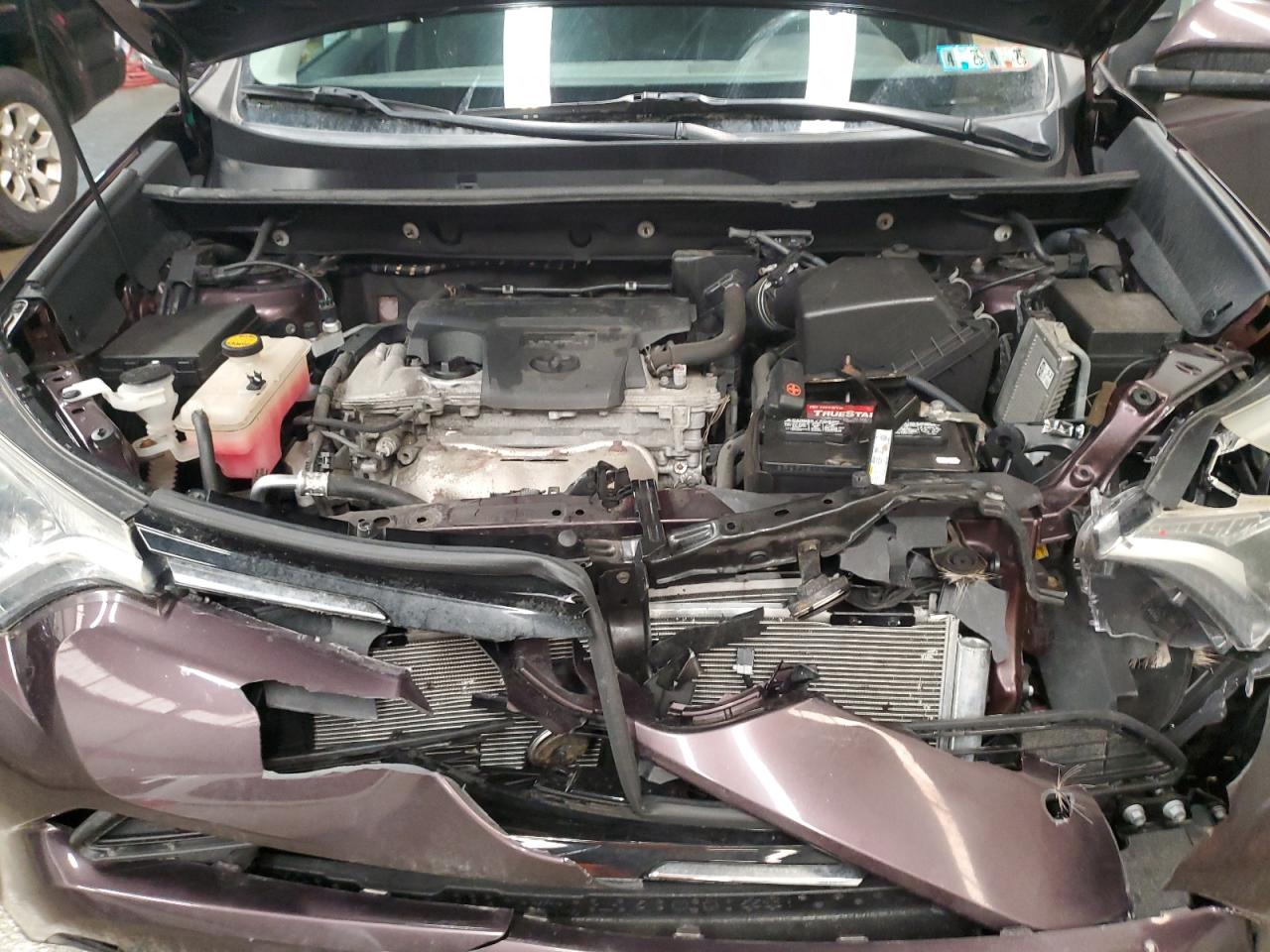 2016 Toyota RAV 4 - Image 12