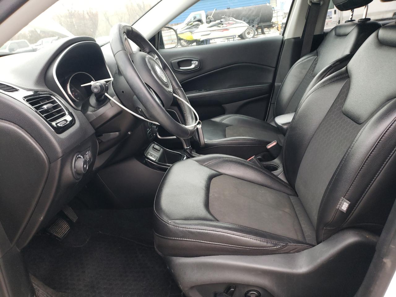 2019 Jeep Compass - Image 7