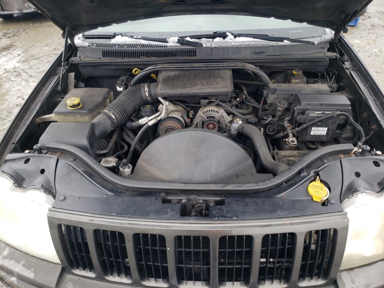 2005 Jeep Grand Cherokee - Image 13