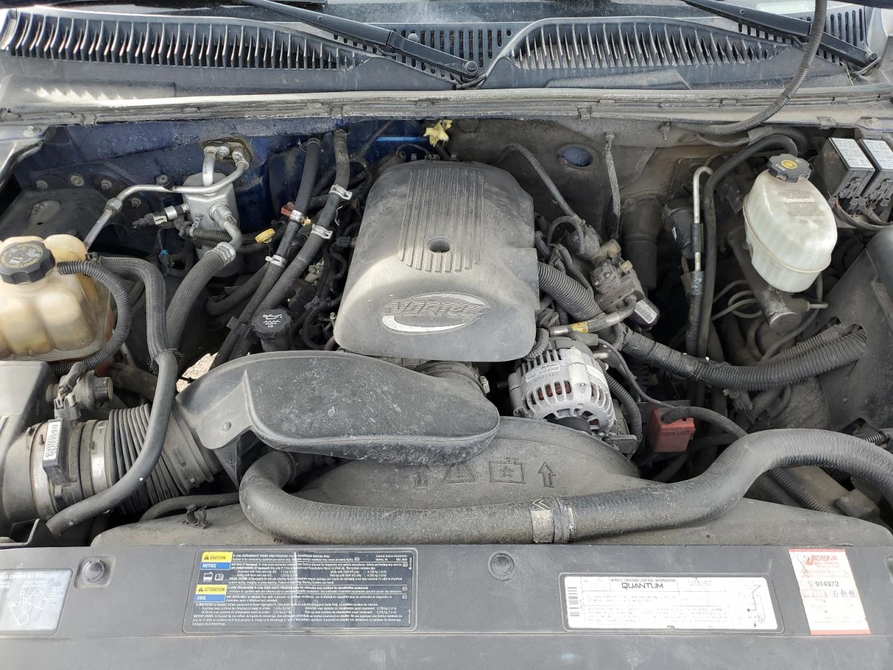 2004 Chevrolet Silverado - Image 11
