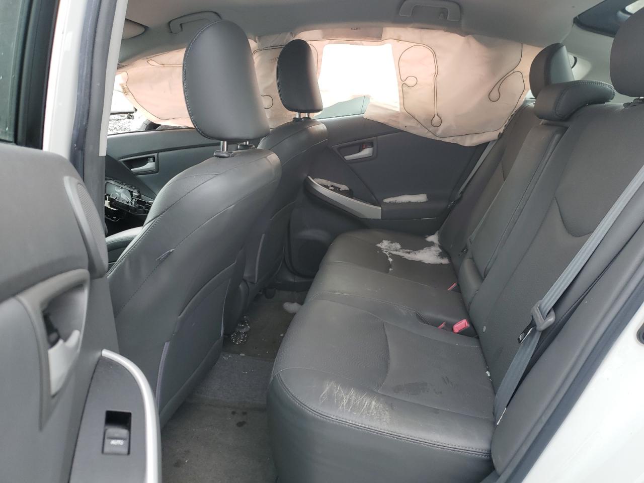2010 Toyota Prius - Image 11