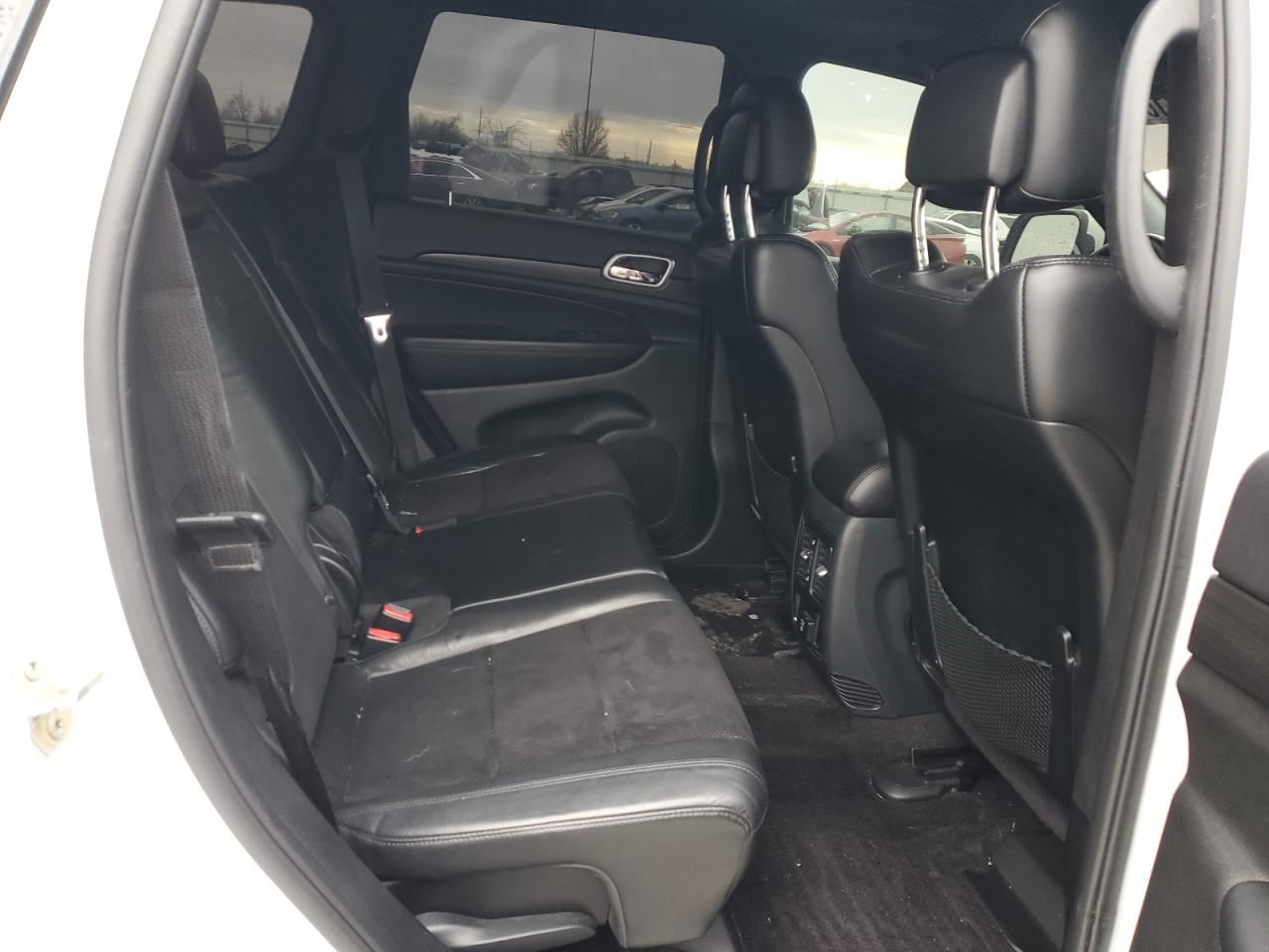 2018 Jeep Grand Cherokee - Image 10