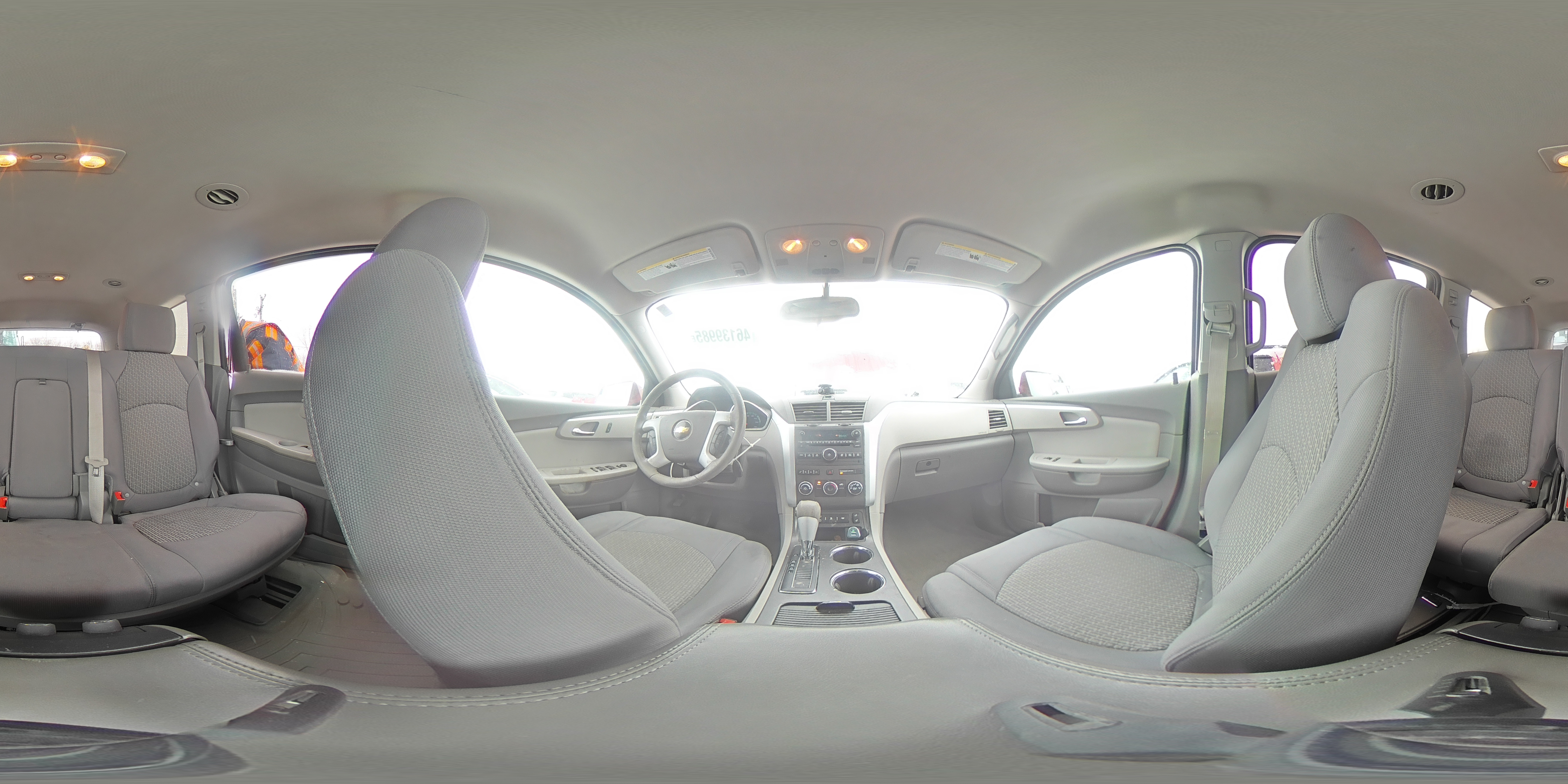 2011 Chevrolet Traverse - Image 14
