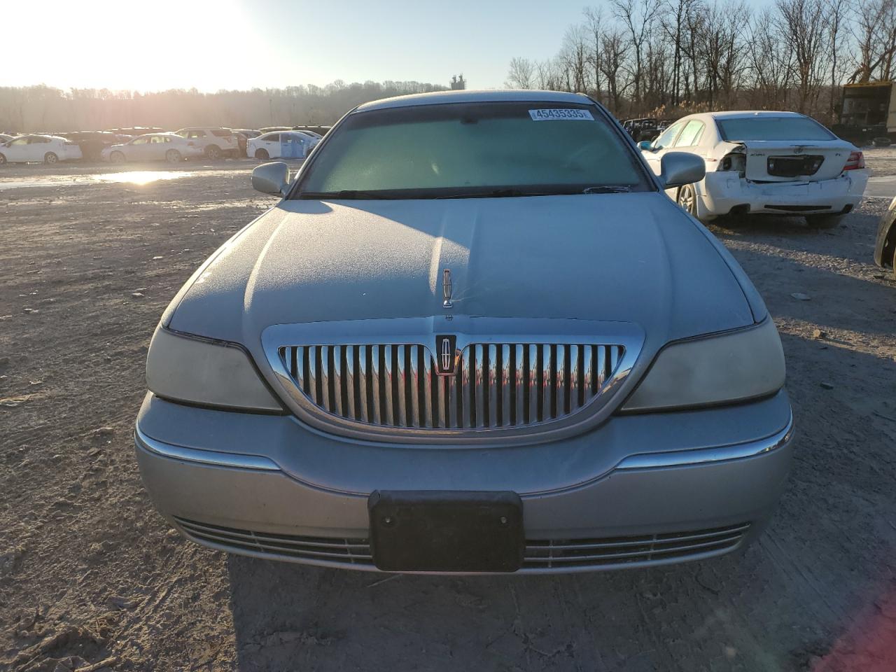 2007 Lincoln Town Car - Image 5
