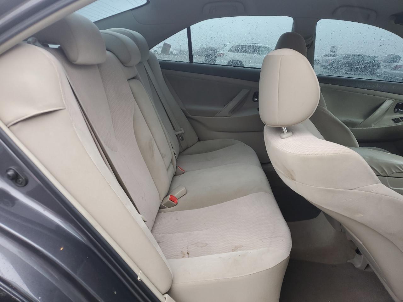 2011 Toyota Camry - Image 10