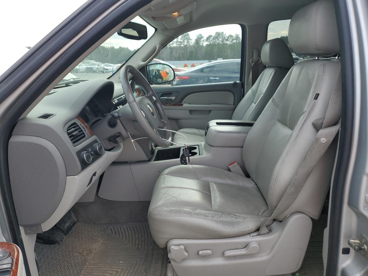 2011 Chevrolet Tahoe - Image 7