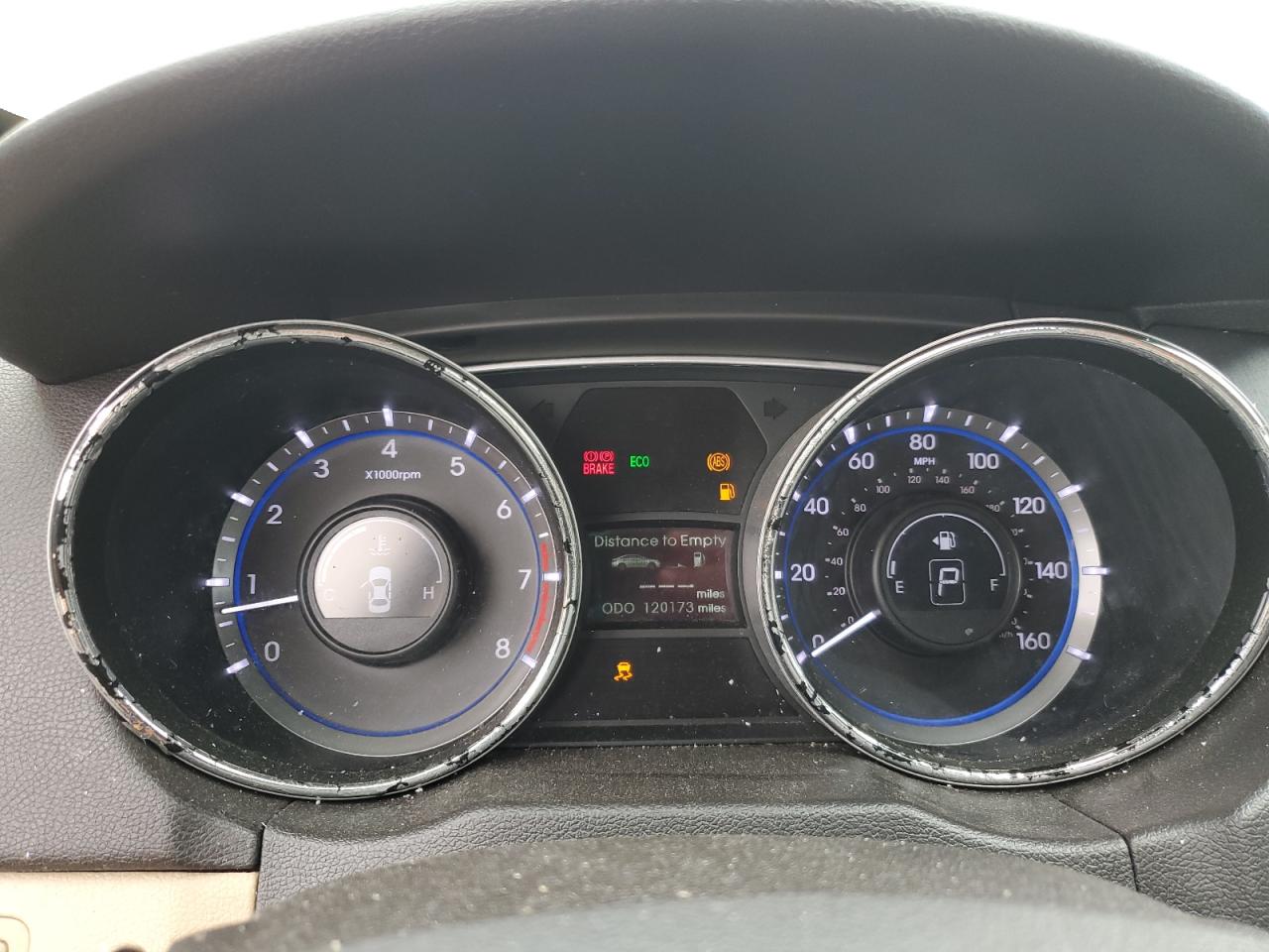 2013 Hyundai Sonata - Image 9