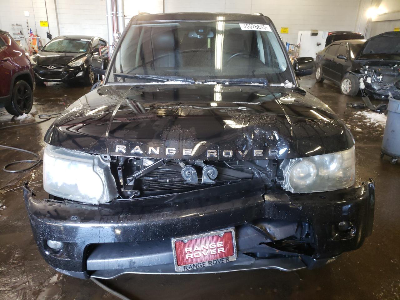 2010 Land Rover Range Rover - Image 5