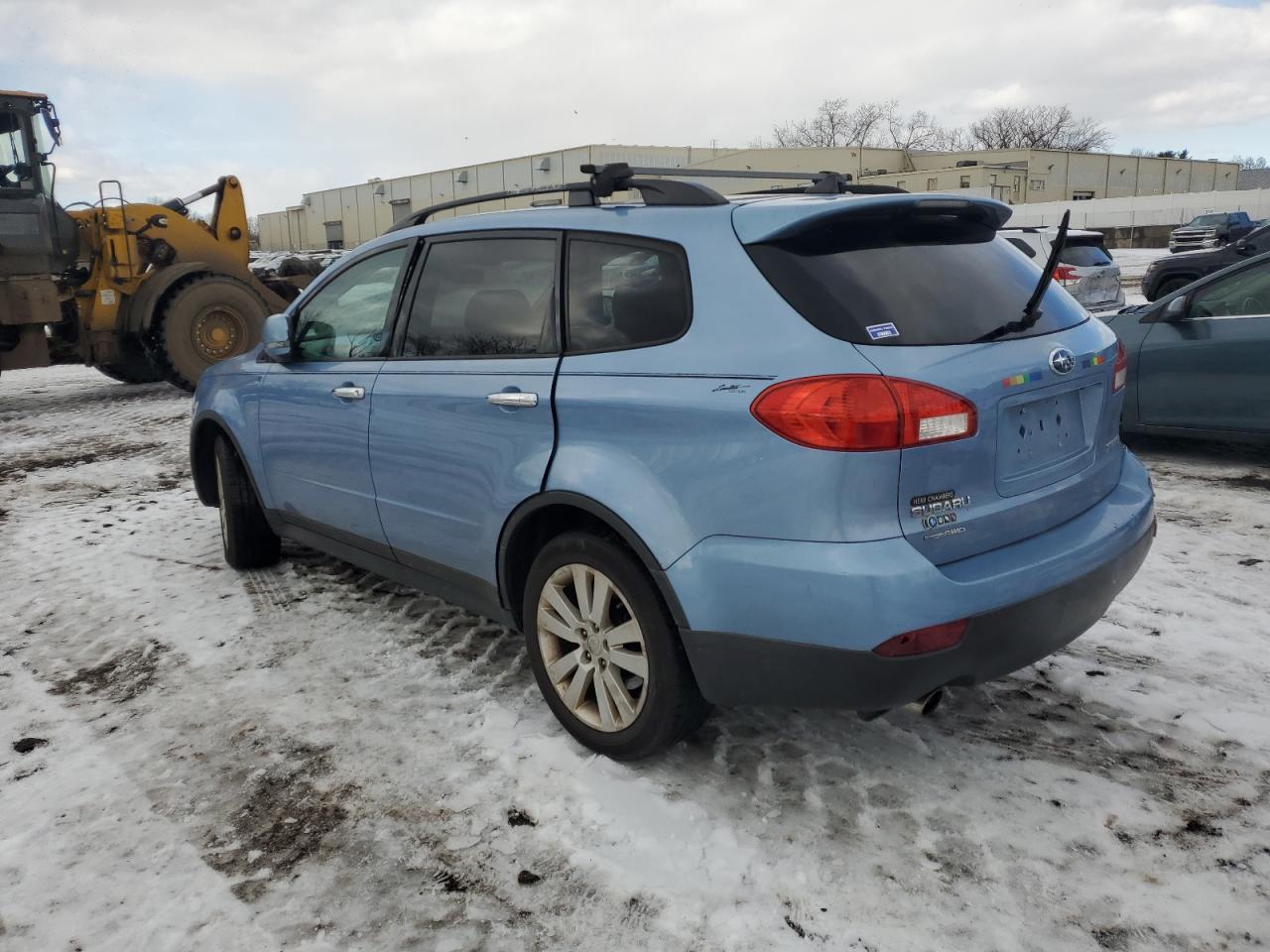 2010 Subaru Tribeca - Image 2
