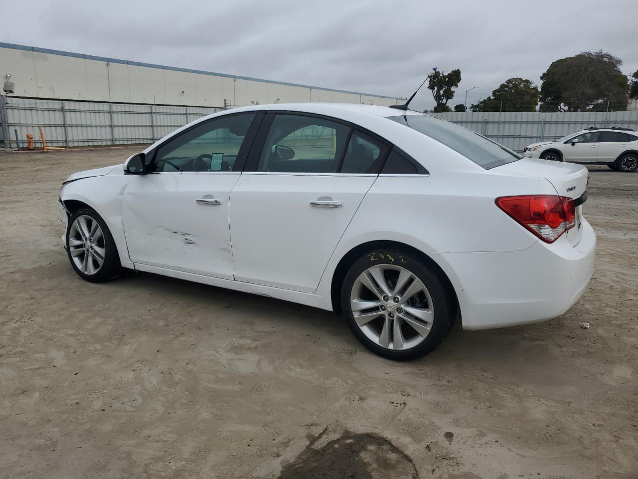 2014 Chevrolet Cruze - Image 2