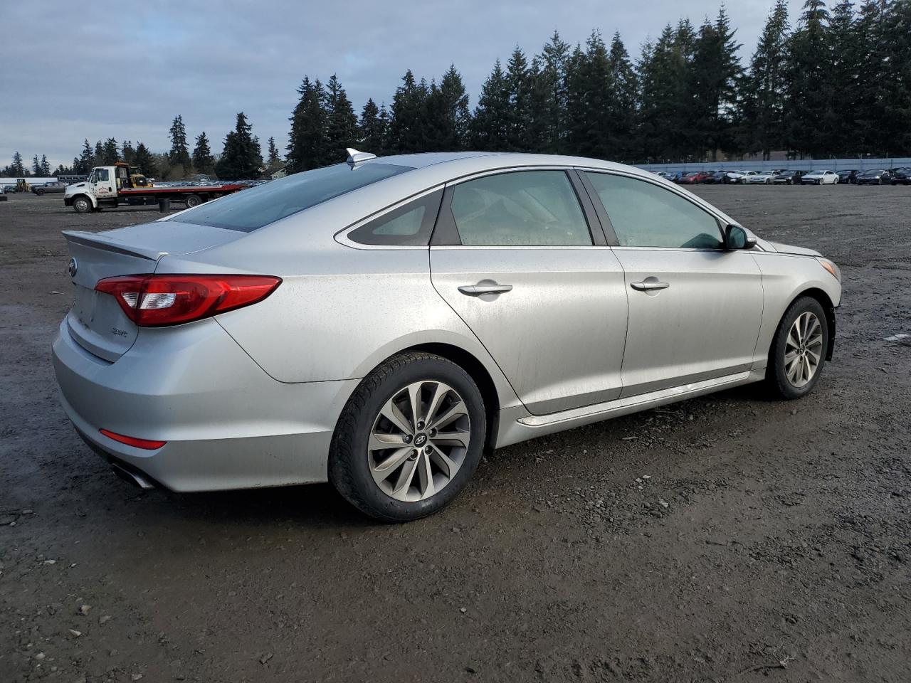 2015 Hyundai Sonata - Image 3
