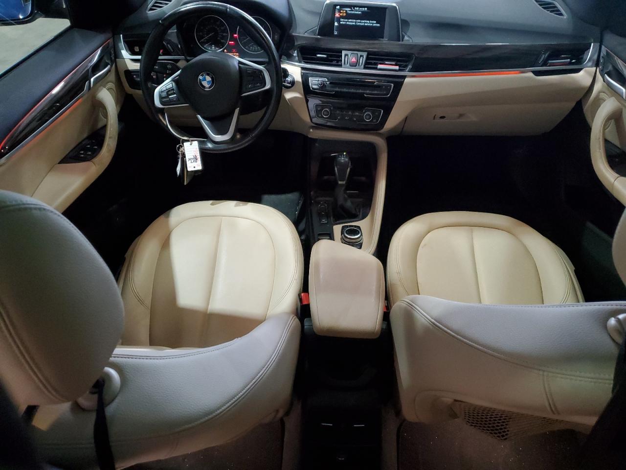 2017 BMW X1 - Image 8