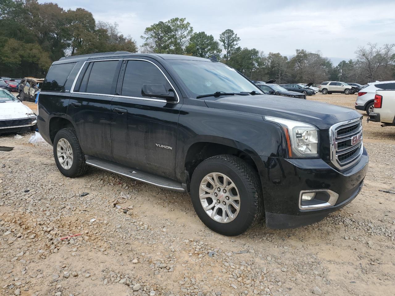 2016 GMC Yukon - Image 4