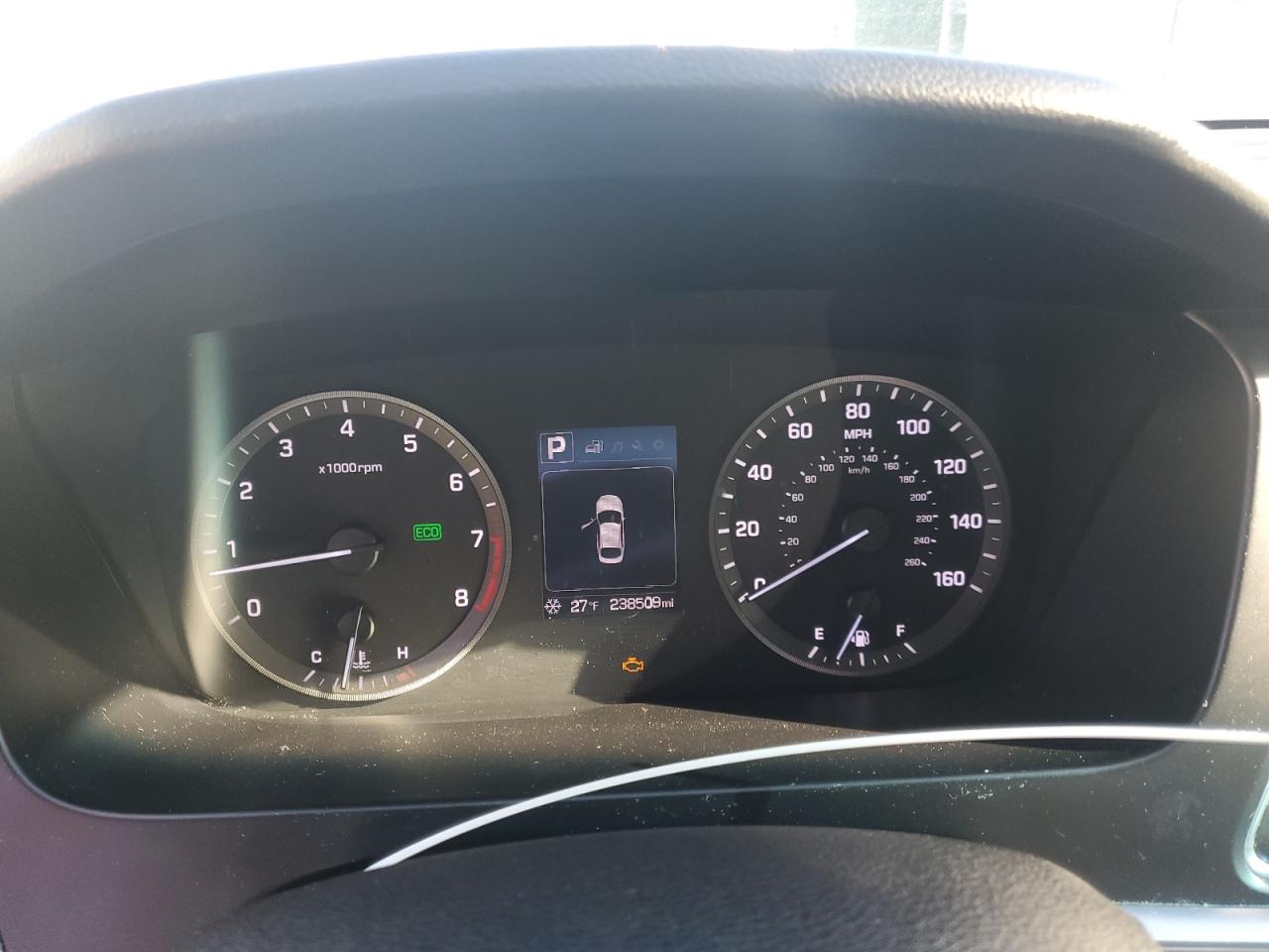 2016 Hyundai Sonata - Image 9