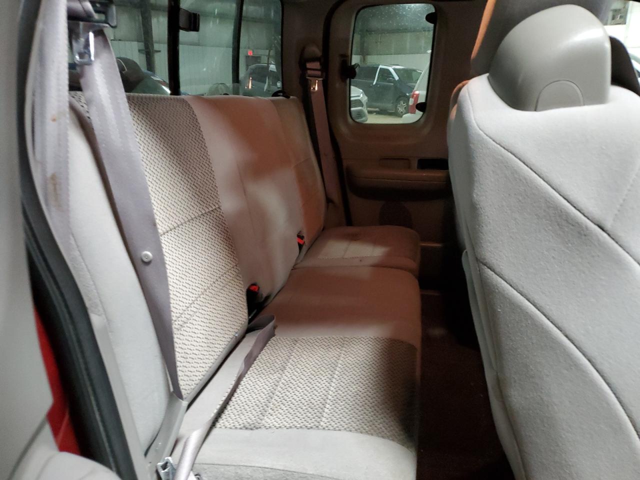 2004 Ford F-150 - Image 10