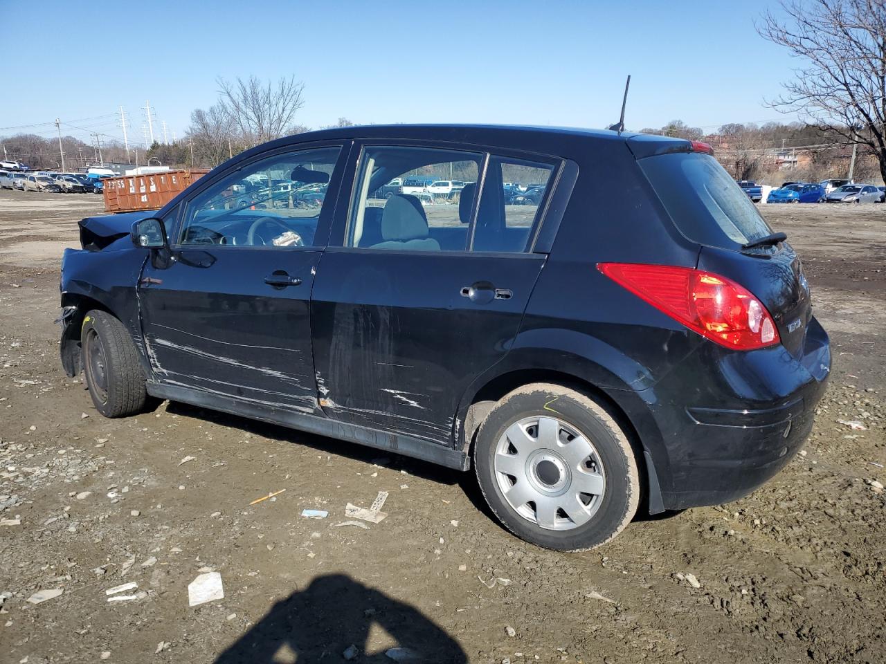 2012 Nissan Versa - Image 2