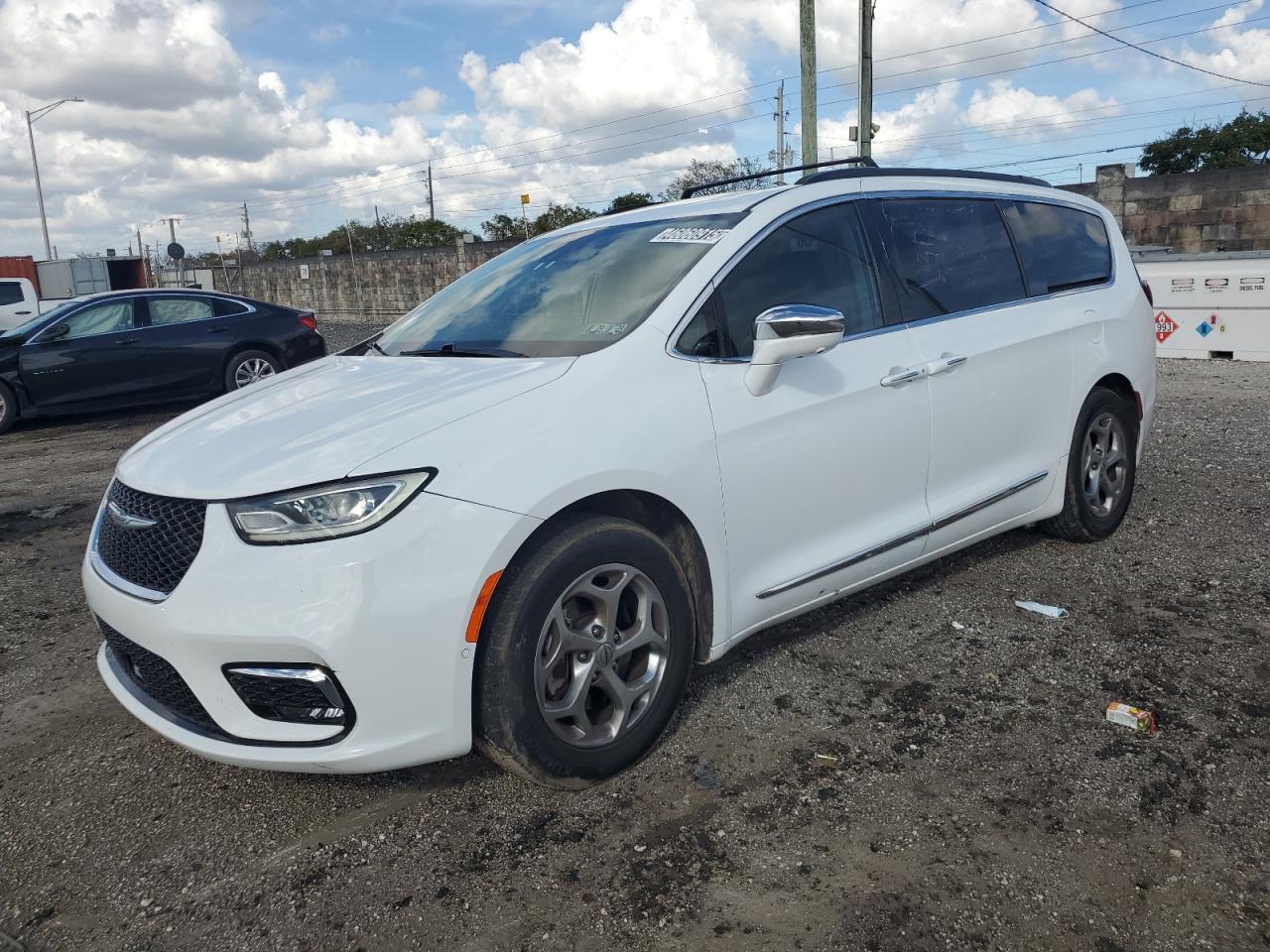 2022 Chrysler Pacifica - Image 1