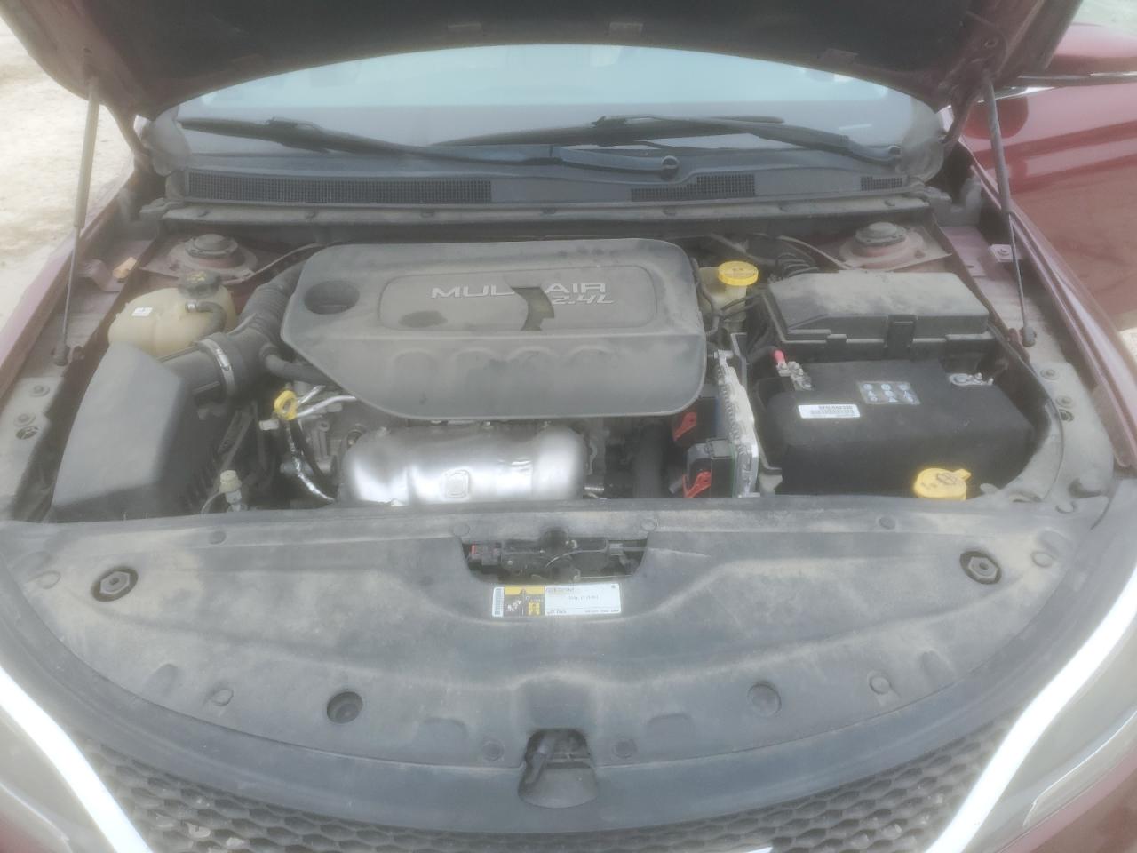 2015 Chrysler 200 - Image 11