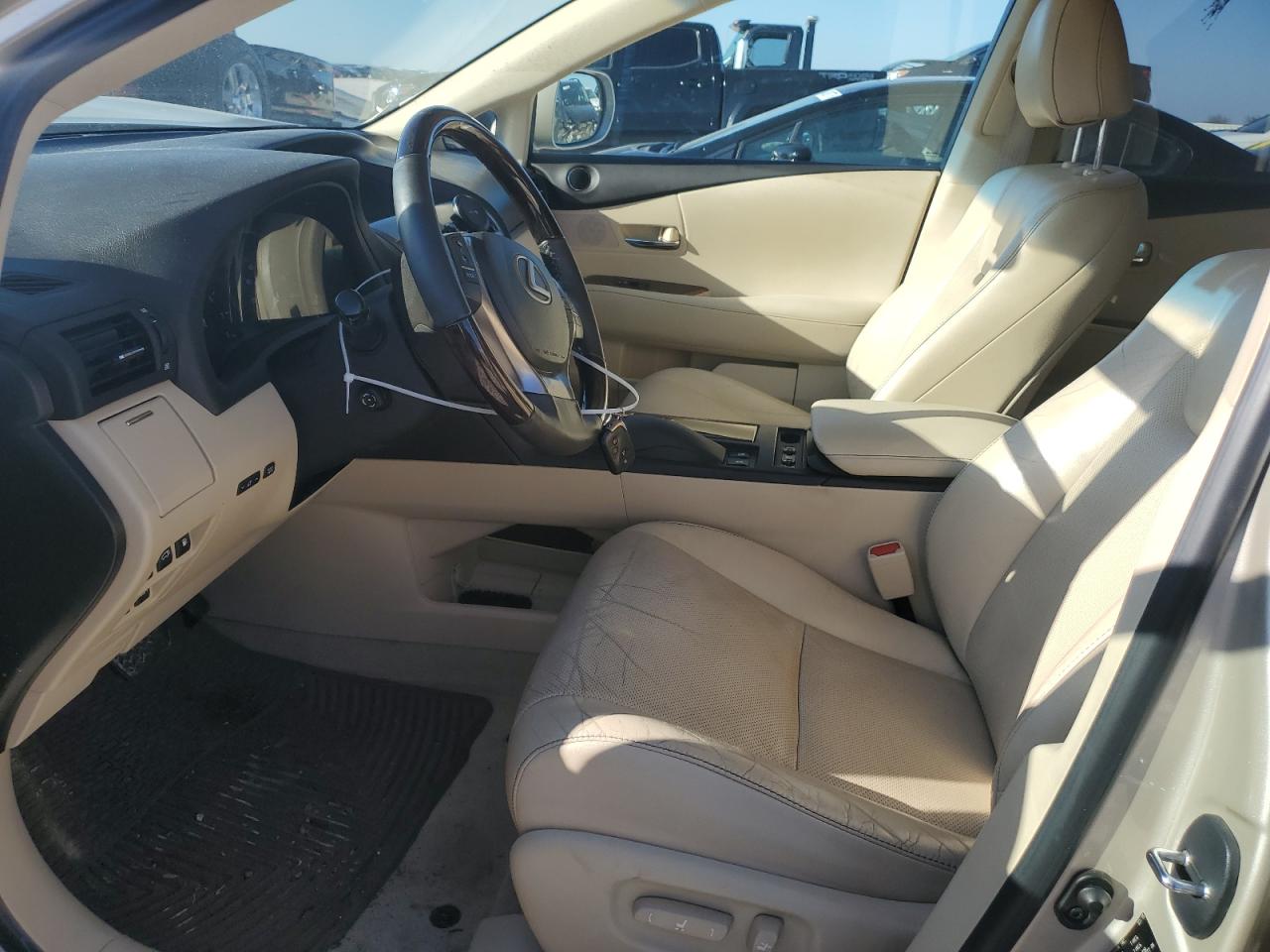 2015 Lexus RX - Image 7