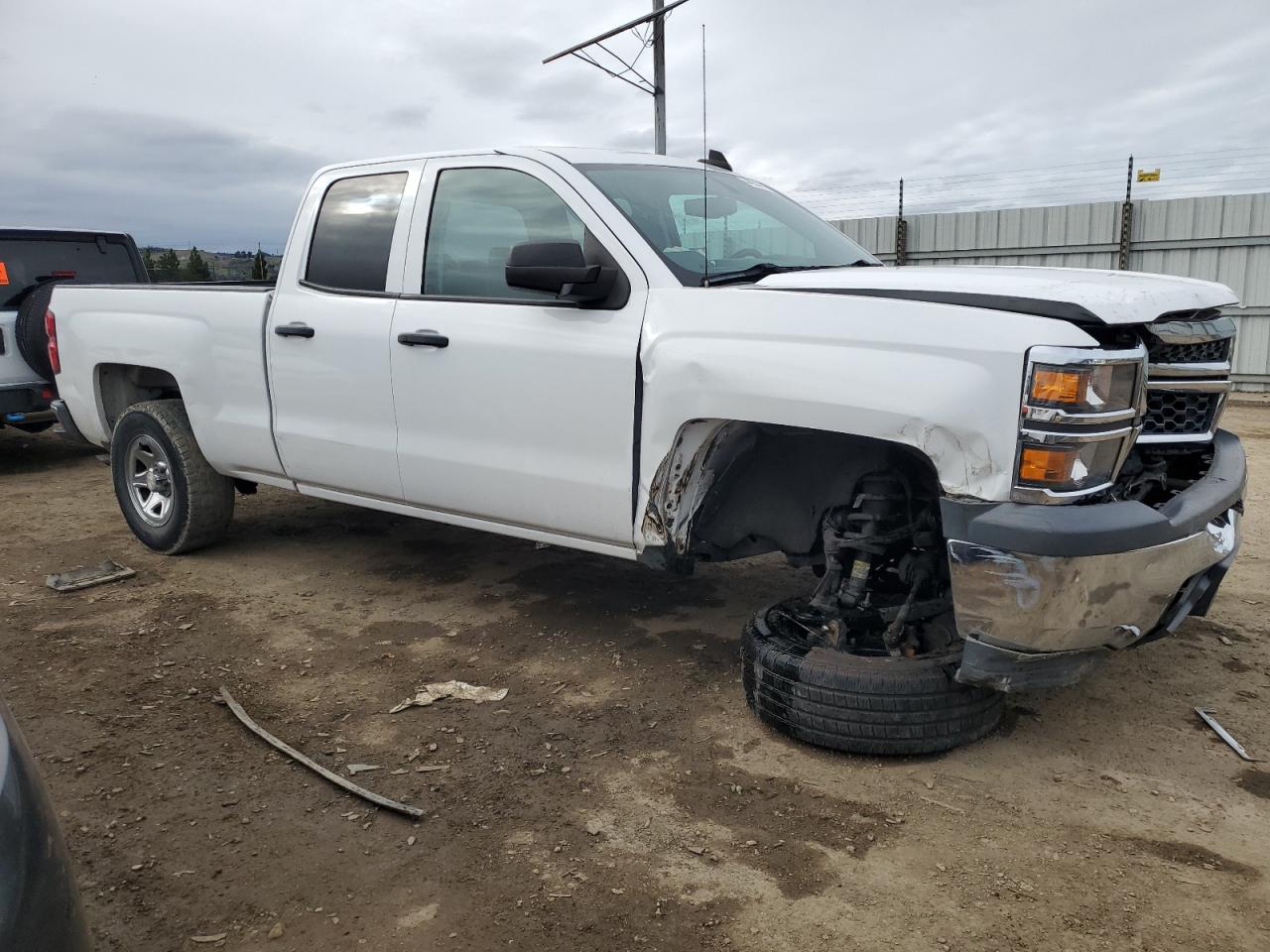 2015 Chevrolet Silverado - Image 4