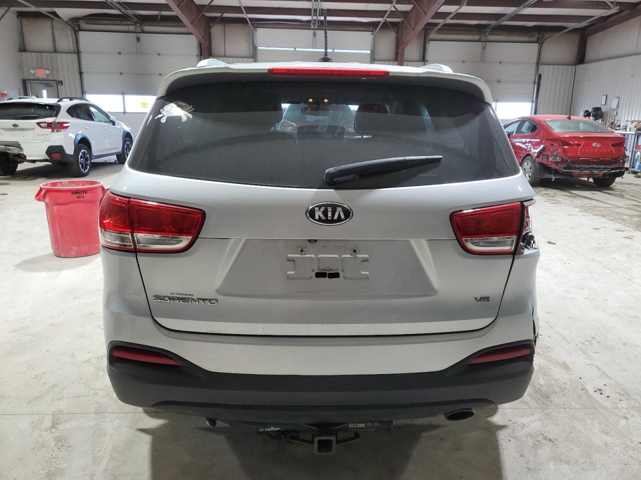 2016 Kia Sorento - Image 6