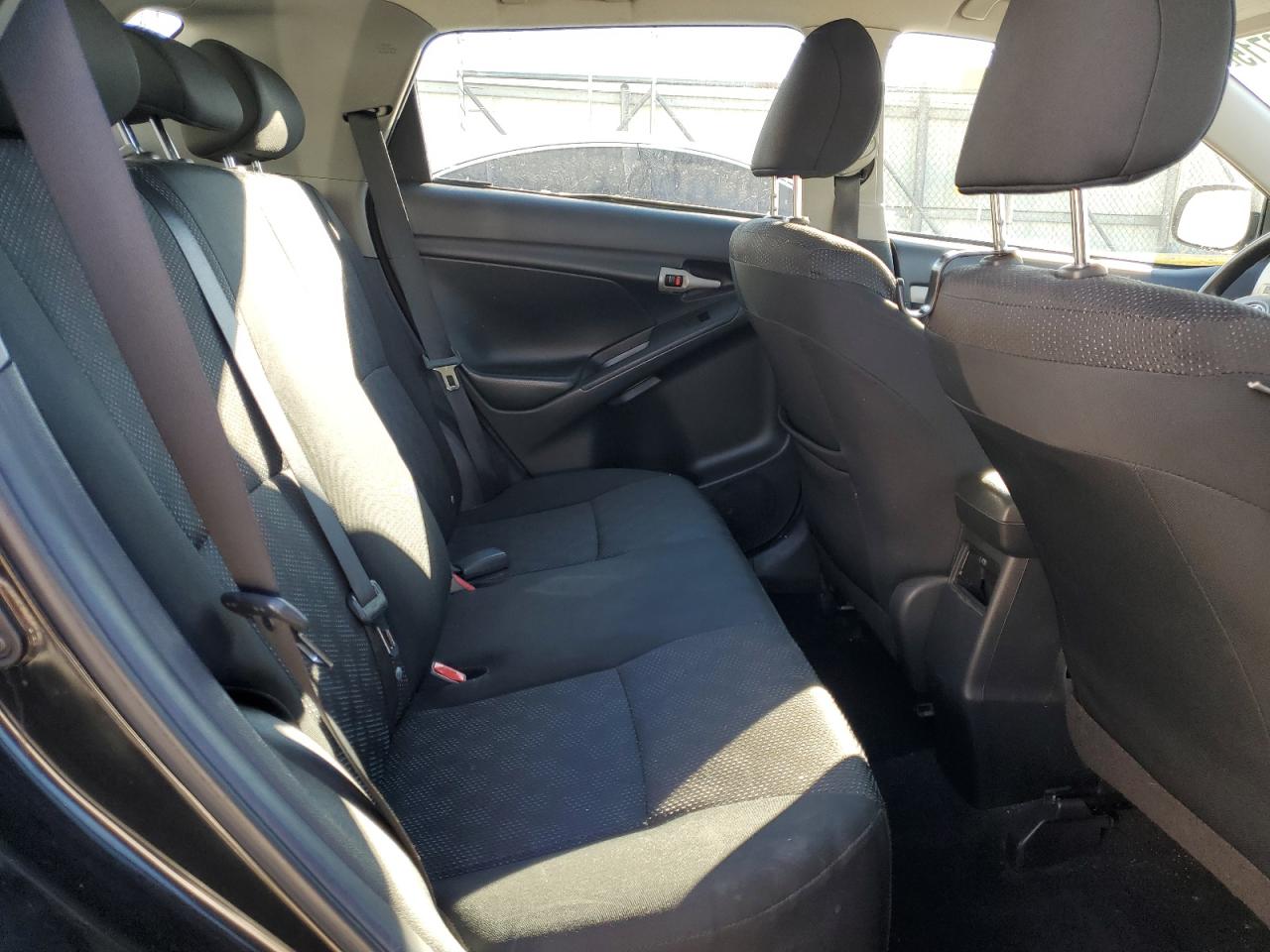 2010 Toyota Matrix - Image 10