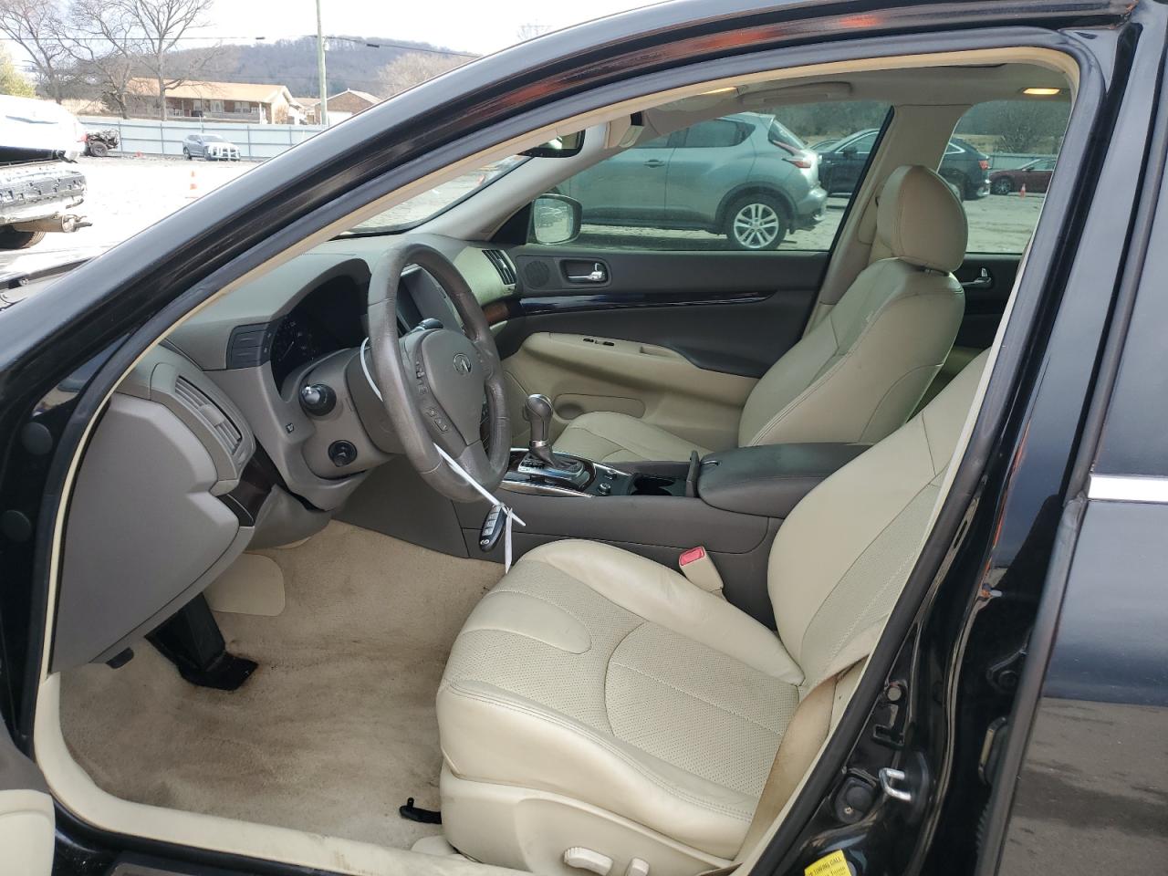 2011 Infiniti G - Image 7