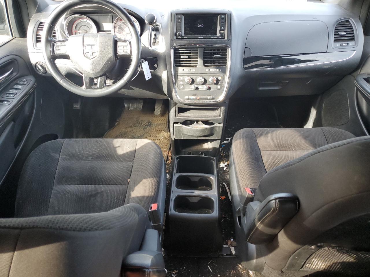 2018 Dodge Caravan - Image 8