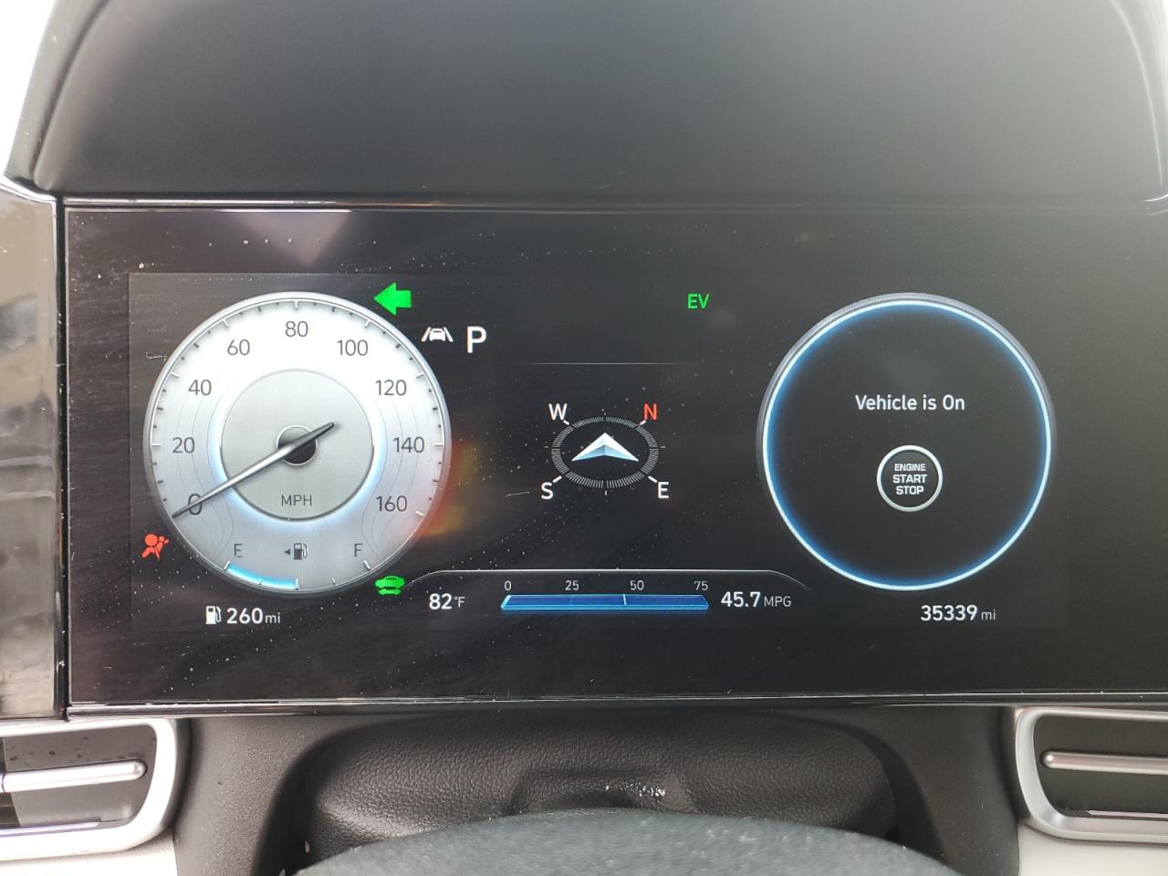 2022 Hyundai Elantra - Image 9