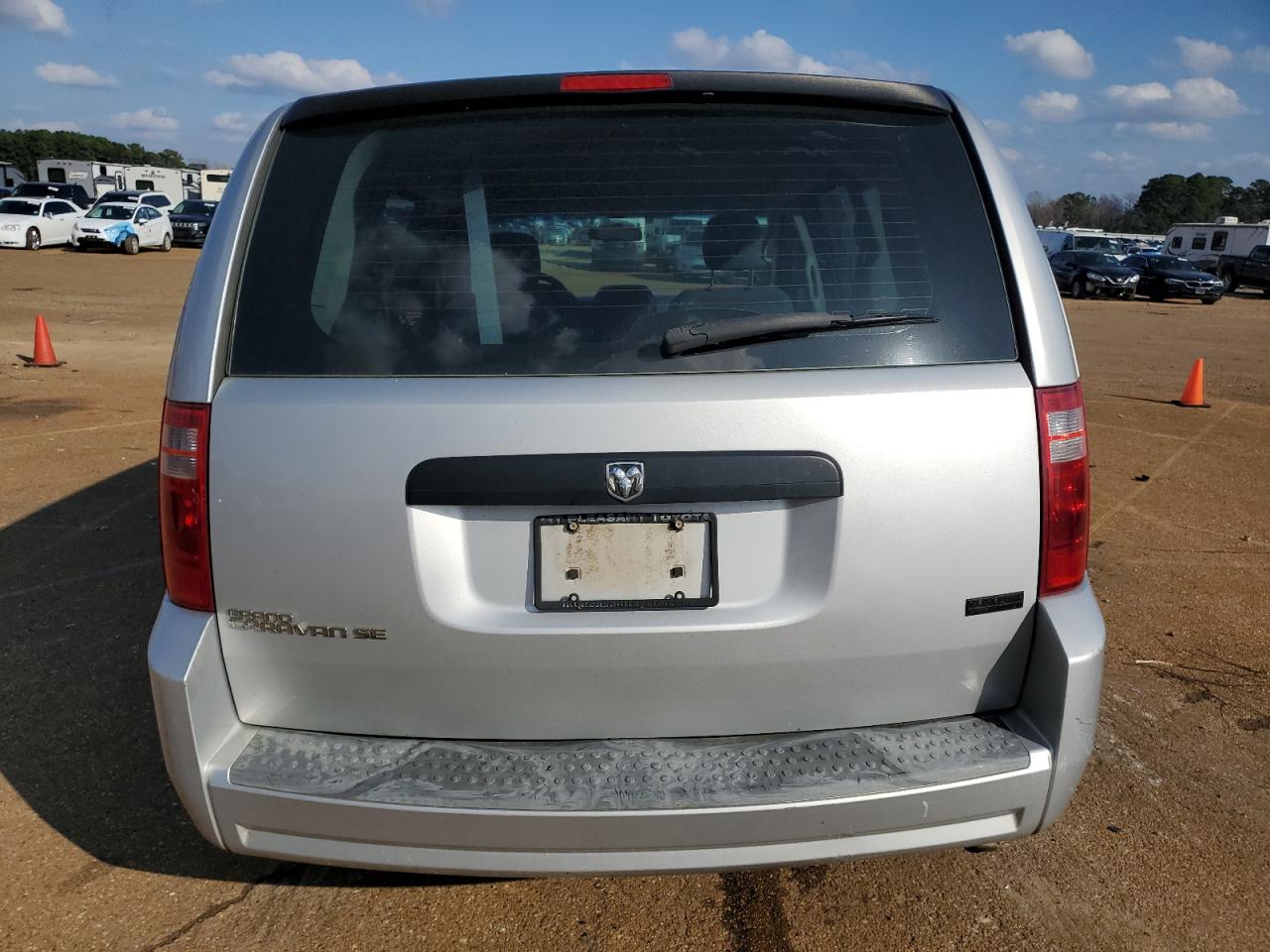 2008 Dodge Caravan - Image 6